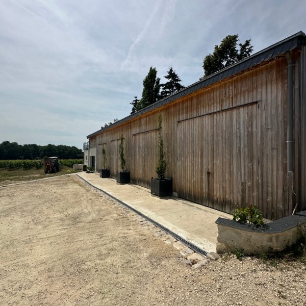 Le chai en bardage de bois